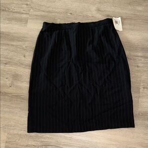 NWT women’s pencil skirt size 14